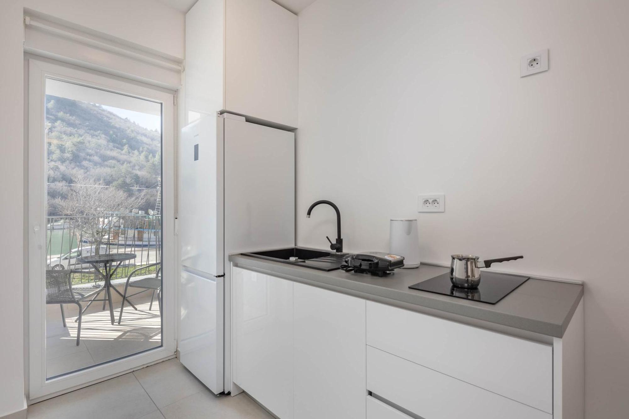 Seafront Villa Andrijana - Happy Rentals Plomin Bagian luar foto